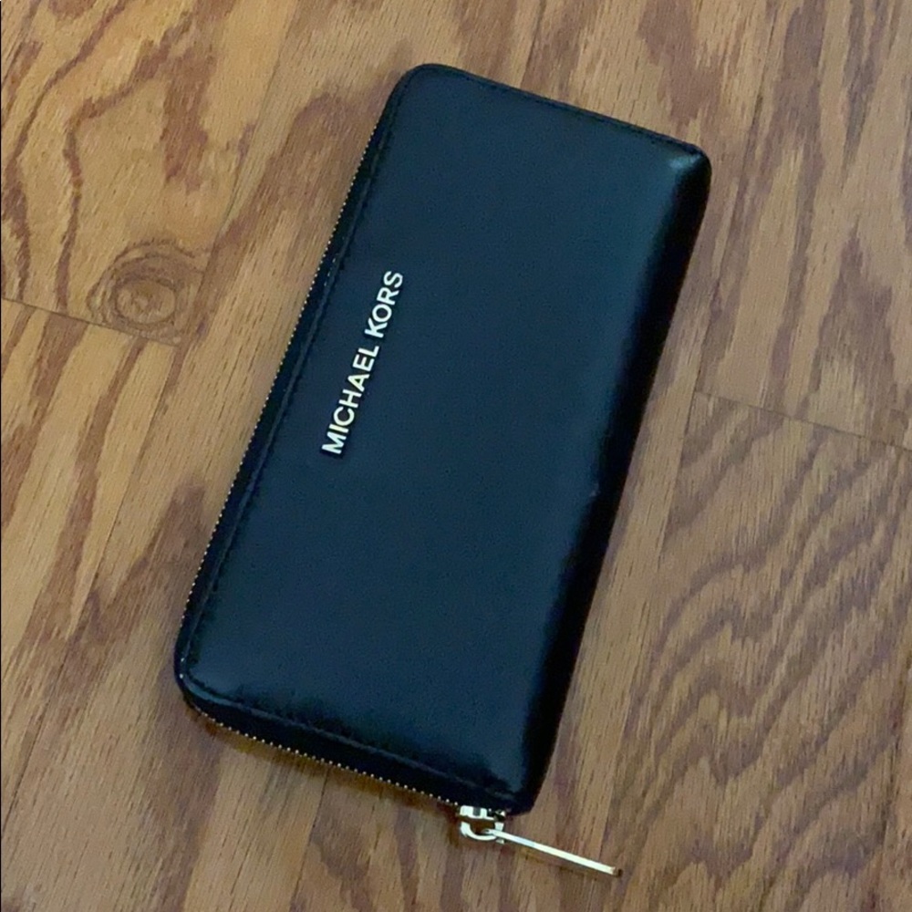 Black Leather Michael Kors Wallet
